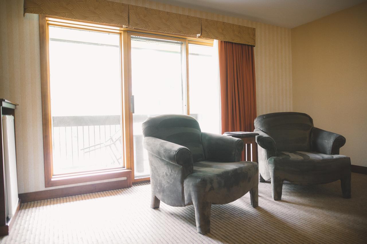 Elkhorn Resort, Spa, And Conference Centre Wasagaming Εξωτερικό φωτογραφία