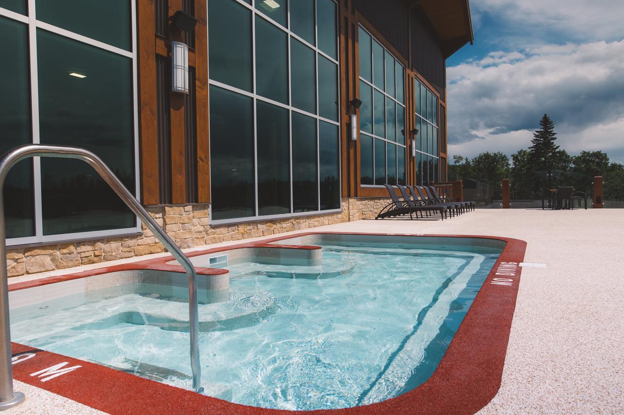 Elkhorn Resort, Spa, And Conference Centre Wasagaming Εξωτερικό φωτογραφία