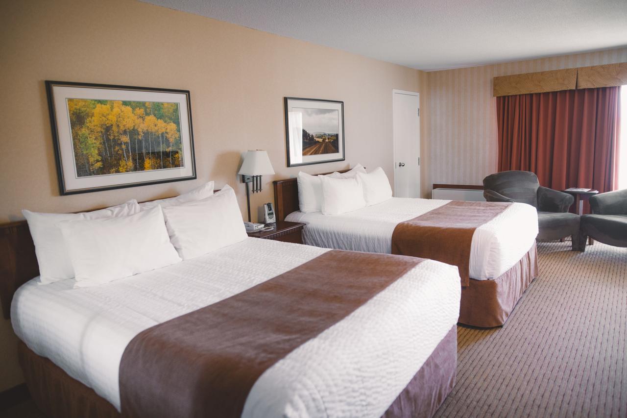 Elkhorn Resort, Spa, And Conference Centre Wasagaming Εξωτερικό φωτογραφία